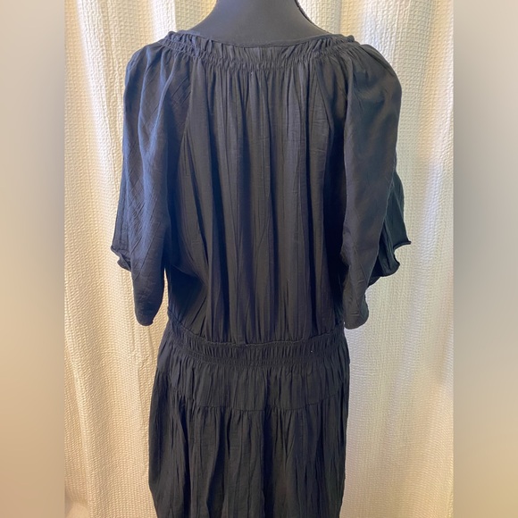 H&M Elegant Black Mini Dress - Picture 4 of 9